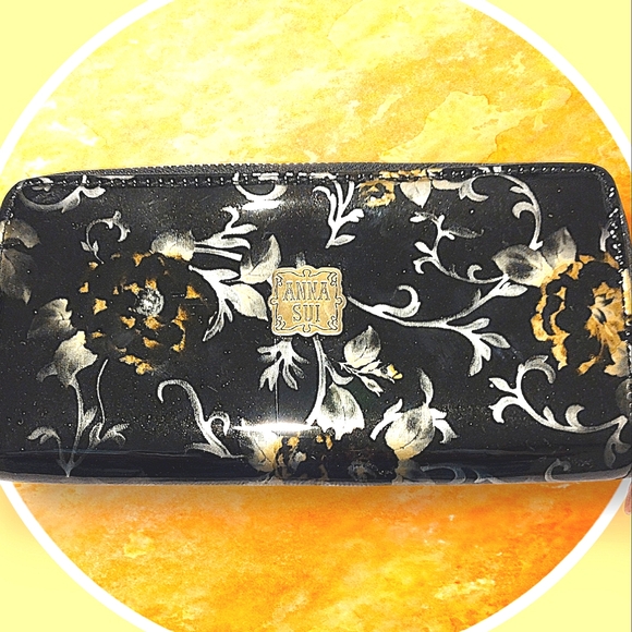 Anna Sui Vintage Black Patent Leather Wallet Many Slots All Around Zipper MINT - Picture 2 of 10